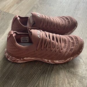 NEVER WORN size 6 APL sneakers